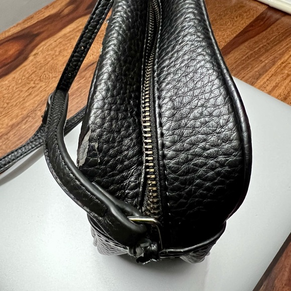 Super Dry sling bag black colour - Picture 5 of 6